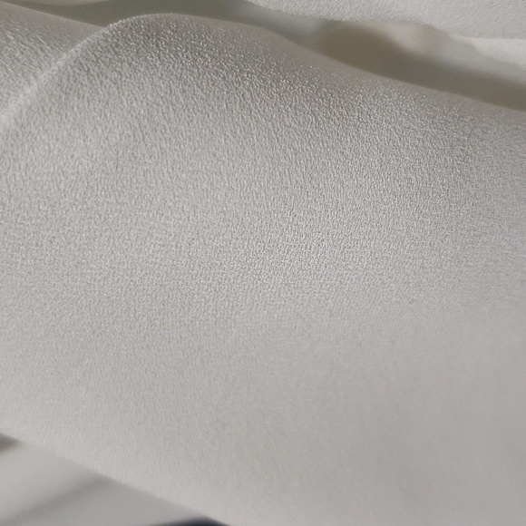 Lush.  Soft & Silky White Blouse; V-Strap Neck line; Key Hole Closure EUC Size S - Picture 8 of 13